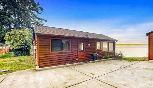 Two Bedroom Holiday Home