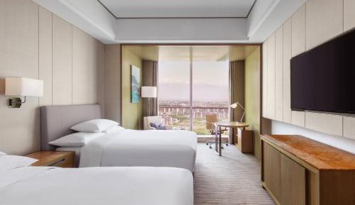 Executive Room, Club Cloud Elite lounge access, Guest room, 2 Double