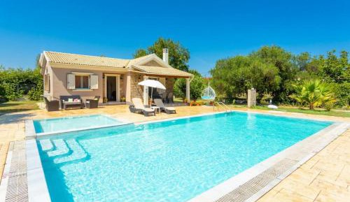 Villa with Private Pool