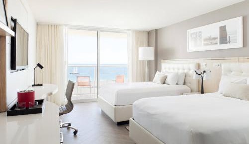 Double Room with Ocean Front and Balcony