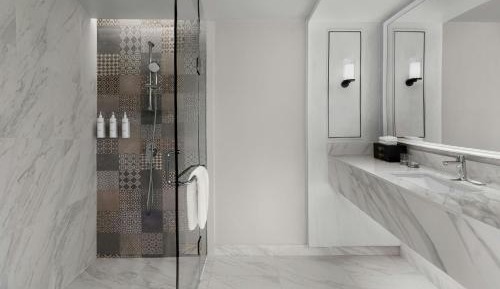 Executive King Suite with City View