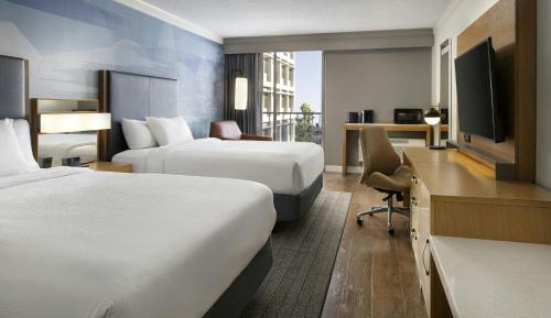 Queen Room with Two Queen Beds and Harbor View