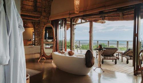Honeymoon Suite - Safari Package