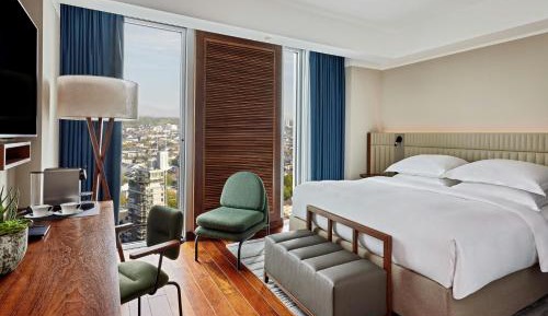 Deluxe King Room