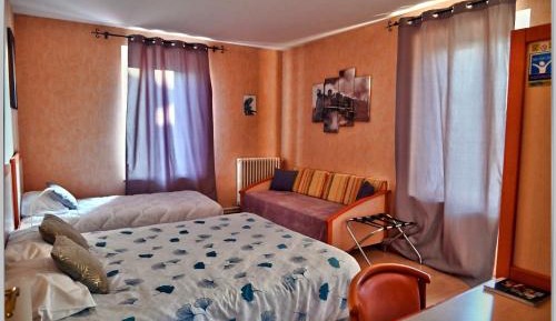 Quadruple Room (2 Adults + 2 Children)