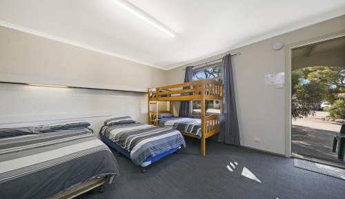 Family Room - Pet Friendly