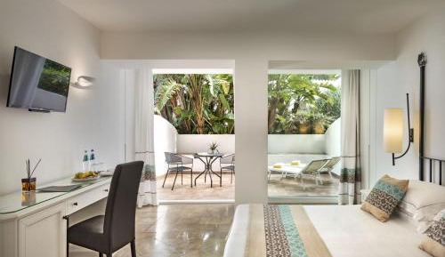 Double or Twin Room with Garden View