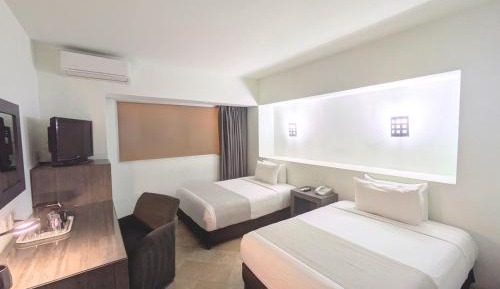 Double Room with Two Double Beds with Internal View