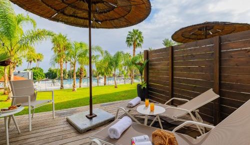 Kinneret Garden Room