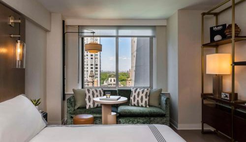 King Room with Park View - High Floor