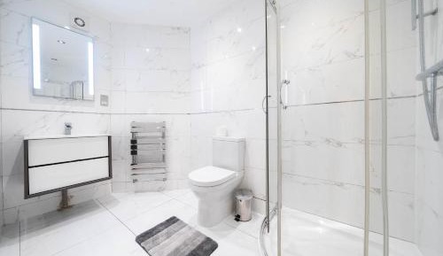 Single Room with Private External Bathroom