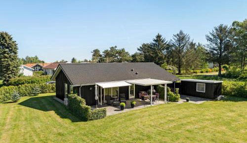 Two-Bedroom Holiday Home