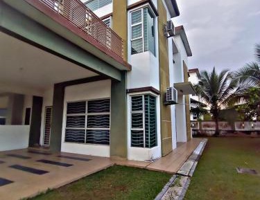 Four-Bedroom House