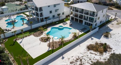 Six-Bedroom Holiday Home