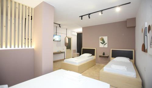 Deluxe Quadruple Room