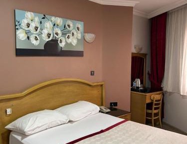 Large Single Room