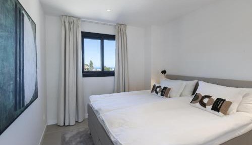 Apartment with View and Balcony