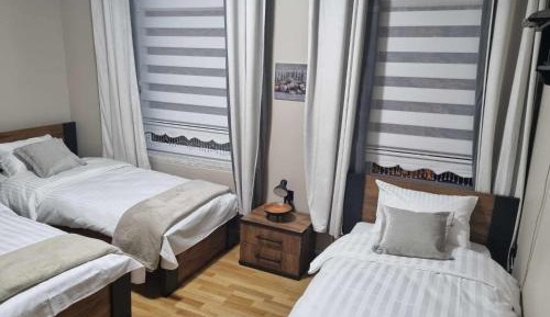 Triple Room with Shared Bathroom