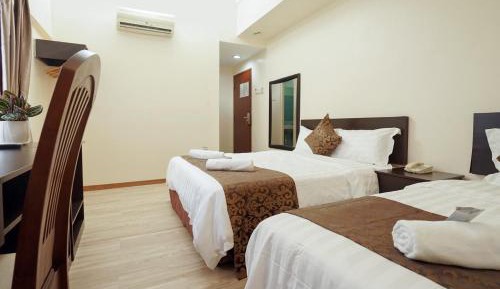 Deluxe Family Room