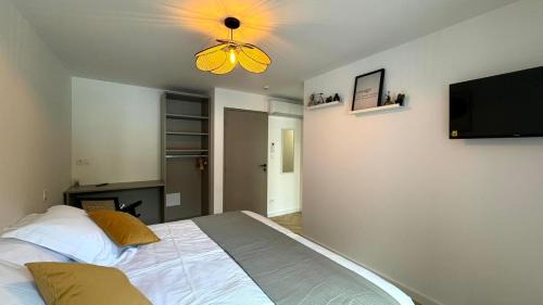 Double Room with Pool View