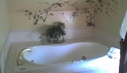 Deluxe King Room with Spa Bath