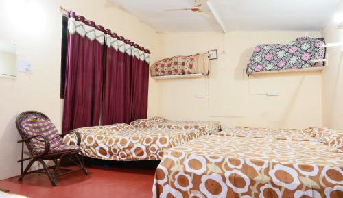 4-Bed Mixed Dormitory Room