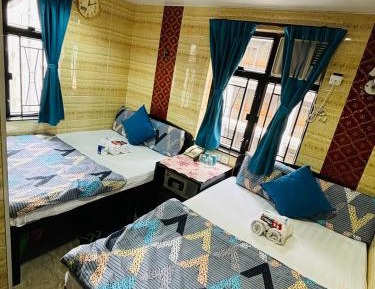 Deluxe Family Room