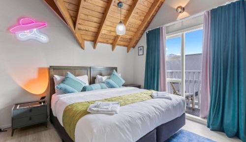 Double Room with Mountain View