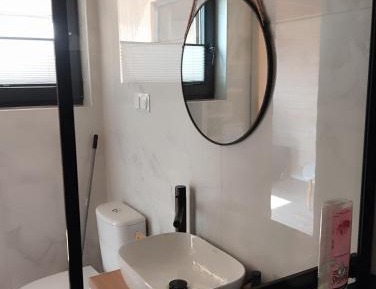 Quadruple Room with Private Bathroom