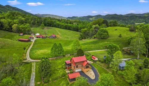 Two-Bedroom Holiday Home