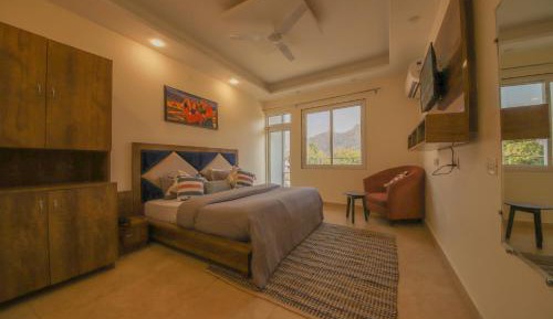 Suite with Balcony