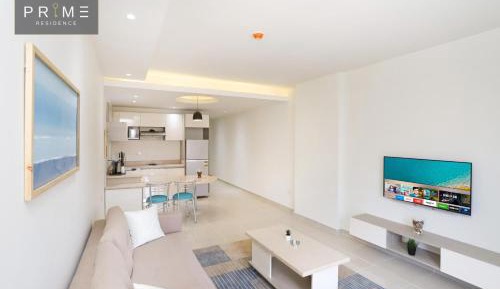 Apartment with Garden View