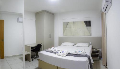 Two-Bedroom Deluxe Apartment with Balcony