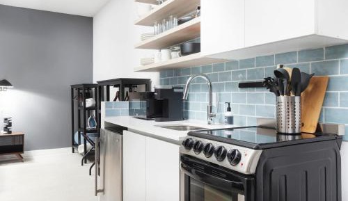 One-Bedroom Apartment (Self Check-in with Virtual Front Desk)