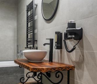 Deluxe Double Room with Bath