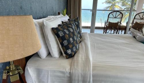 Deluxe Double Room with Balcony and Sea View