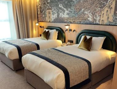 Signature Twin Room