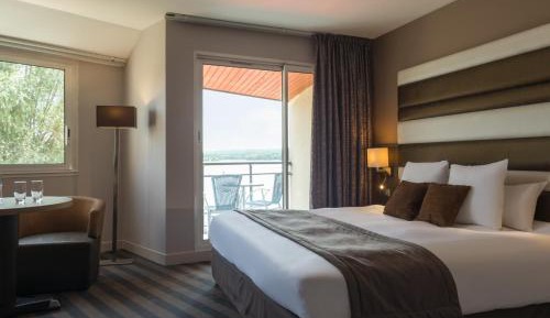 Elegance Room - Lake View