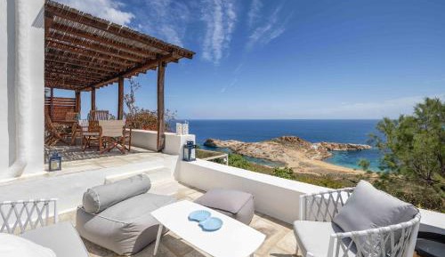 Villa with Sea View