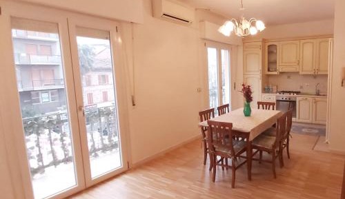 Two-Bedroom Deluxe Apartment with Balcony
