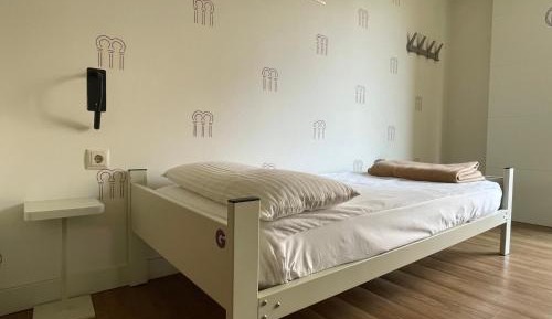 Bed in 7-Bed Mixed Dormitory Room
