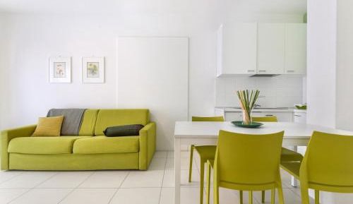 Superior One-Bedroom Apartment