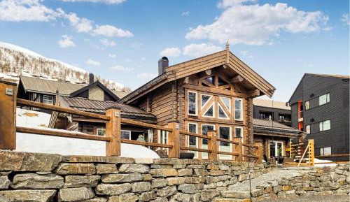 Five-Bedroom Holiday Home
