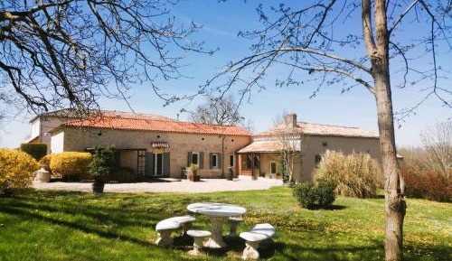Three-Bedroom Holiday Home 