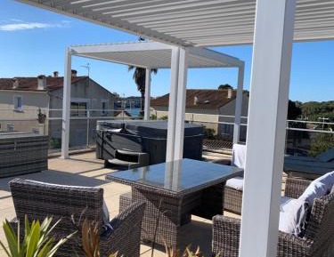 Apartment with Terrace