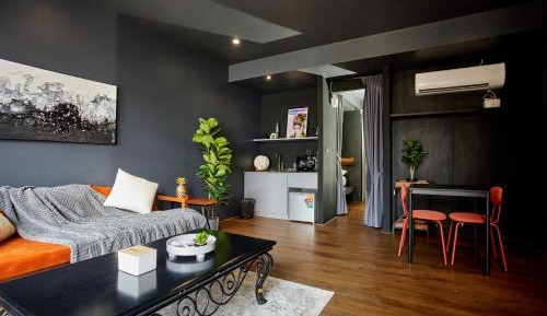 Two-Bedroom Apartment with City View