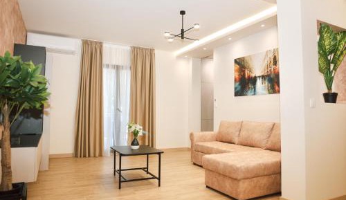 Deluxe One Bedroom Apartment with Terrace