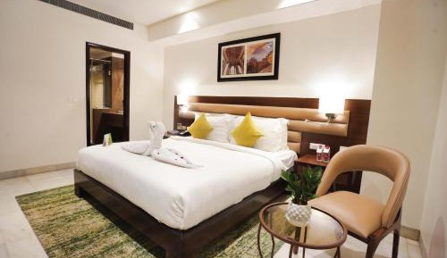 Grand Chanakya Suite - 10% off on SPA, Complimentary Hi-Tea,  Happy Hour 11 AM to 11 PM (1+1)