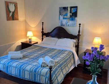 Double Room with Private External Bathroom