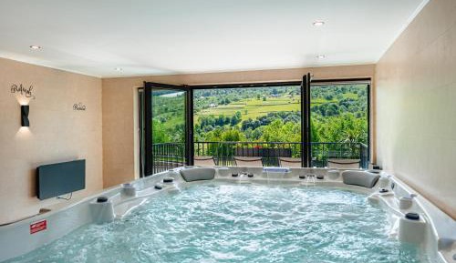 Superior Chalet